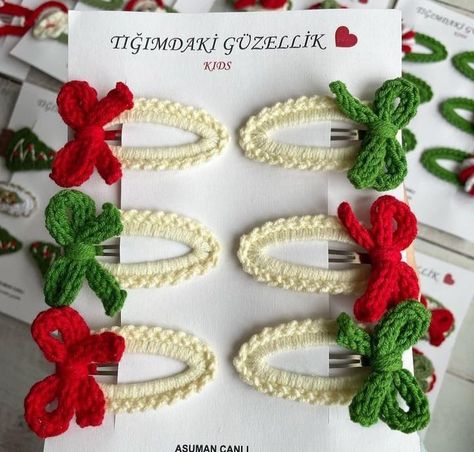 Hair Accessories Diy Headband, Girls Hair Bows Diy, Crochet Hair Clips, Pola Amigurumi, Easy Crochet Stitches, Crochet Bows, Crochet Hair Accessories, Holiday Crochet, Crochet Stitches For Beginners