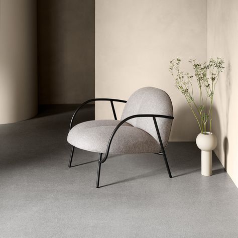 The Half & Half chair by Iskos catches the eye with an interesting shape – Wendelbo - ScandinavianDesign.com Small Apartment Sofa, Sculptural Chair, Ottoman Design, Lounge Design, Furnishings Design, Household Furniture, Lounge Seating, Armchair Design, Front Room