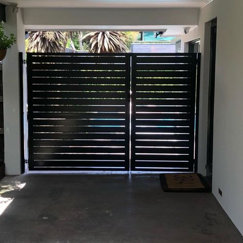 Privacy Screen Door, Carport Fence Gate, Carport Gates Ideas, Gated Carport, Carport With Gate Fence, Carport Gate Ideas, Carport Fence, Screened In Carport, Carport Privacy