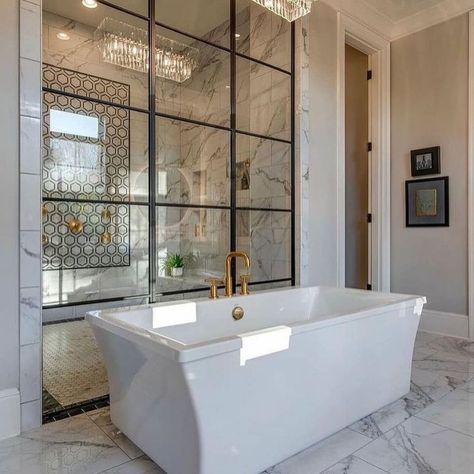 Luxury Master Bathrooms, Aesthetic Bathroom, Design Apartment, Bathroom Design Luxury, Dream Bathrooms, House Bathroom, Bath Tub, Bathroom Remodel Master, Bath Remodel