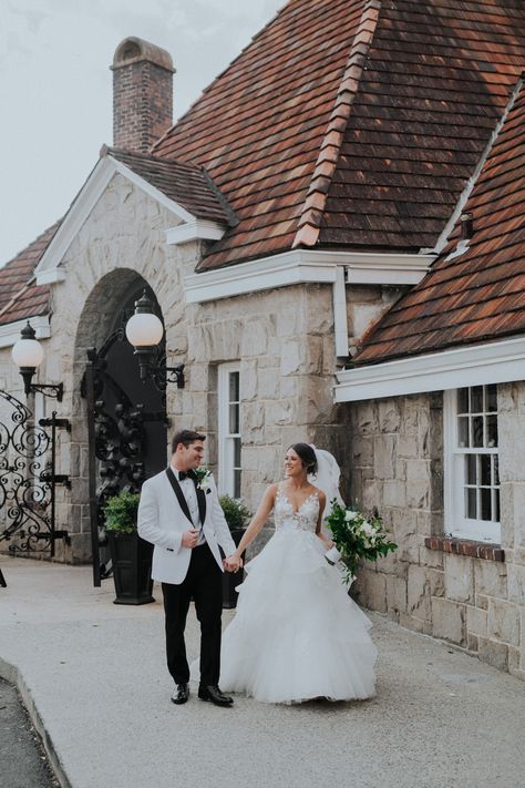 ✨ Venue Spotlight ✨⁠ This month we want to spotlight a venue that is right in the heart of Atlanta! The Piedmont Room at Park Tavern is the perfect wedding venue for those who want those classic city views with park vibes. This stunning venue can be used for ceremony, reception, or both! Check out The Piedmont Room at Park Tavern if you're getting married soon! 🤍 #MarmarosProductions Tavern Wedding, City Views, The Perfect Wedding, City View, In The Heart, Perfect Wedding, Getting Married, Wedding Venue, Real Weddings