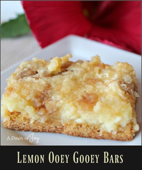 Lemon Ooey Gooey Bars Cake Mix Gooey Bars, Yellow Cake Mix Desserts, Cake Mix Bars, Yellow Cake Mix Recipes, Ooey Gooey Bars, Easy Dessert Bars, Gooey Cake, Boxed Cake Mixes Recipes, Gooey Bars