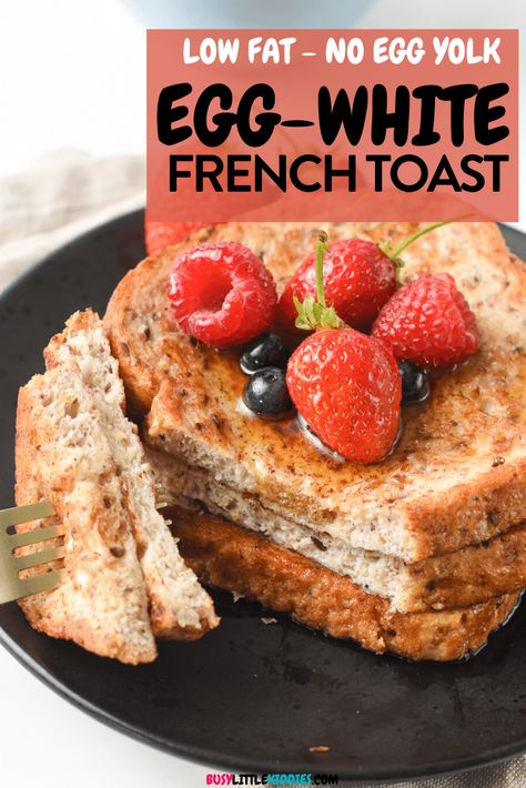 French Toast With Egg Whites, Egg White French Toast, Hardy Breakfast, Fulfilling Breakfast, Gluten Free French Toast, Low Fat Breakfast, White Recipes, Sourdough French Toast, Protein French Toast