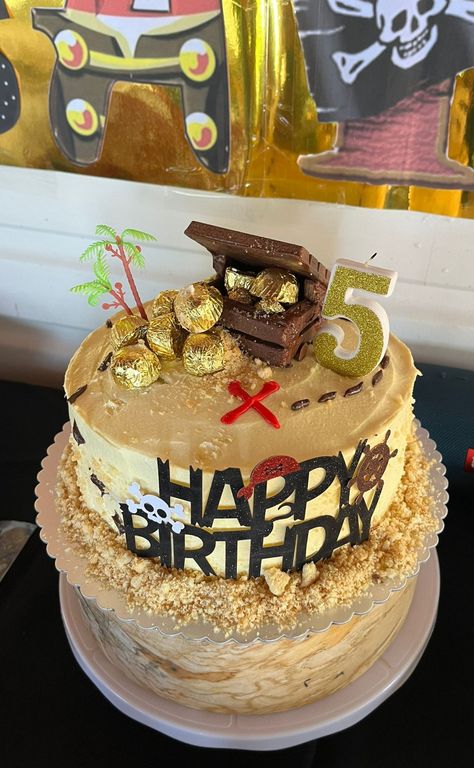 Pirate Theme Birthday Cake, Pirate Cake Ideas, Pirates Of The Caribbean Cake, Pirate Birthday Cake For Boys, Easy Pirate Cake, Pirate Cupcake Cake, Pirate Cakes For Kids Boys, Pirate Theme Cake Simple, Pirate Bday Cake