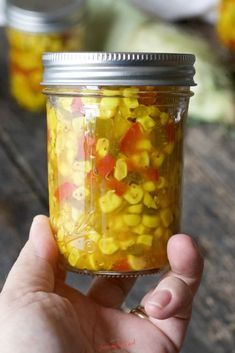 Canning Corn Relish Recipe, Corn Relish Recipes Easy, Vegetable Relish Recipes, Sweet Corn Relish Recipes, Corn Canning Recipes, Pickled Corn Recipe, Corn Relish Recipes Canning, Relish Recipes Easy, Canning Corn Recipes