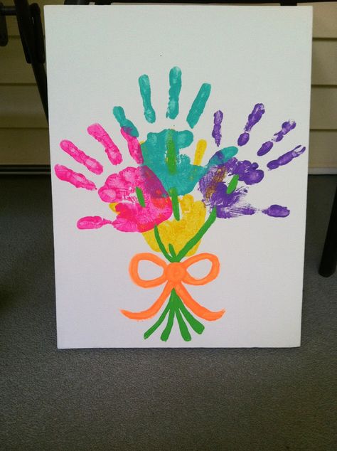 myDIYlife Mothers Day Crafts For Kids Toddlers, Grandparents Day Crafts For Kids, Mothers Day Crafts For Toddlers, Mothers Day Cards For Kids, Flower Hand Bouquet, Handprint Flowers, Hand Print Art, Grandparents Day Crafts, Diy Mother's Day Crafts