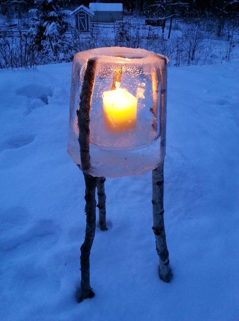 Ice Globe Lanterns, Schnee Party, Snow Candles, Winter Solstice Celebration, Summer Centerpieces, Winter Outdoors, Snow Fun, Beautiful Christmas Decorations, Fire Pit Patio