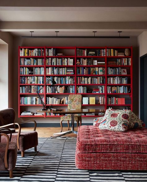 Manhattan Loft, Manhattan Apartment, Loft Apartment, Vintage Sofa, Home Library, Step Inside, Interior Design Firms, Apartment Design, Architectural Digest