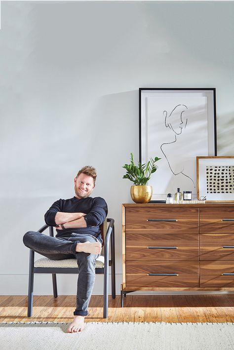 Los Angeles-based designer & 
@QueerEye star, @bobbyberk , recently unveiled his new modern clean-lined furniture collection for 
ART Furniture. The new line available at 
Belfort Furniture, was inspired by things Berk would want in his own home. Beautiful and functional!

#bobbyberk #artfurniture #belfortfurniture #newcollection Navy Accent Walls, Dramatic Bedroom, Belfort Furniture, Bobby Berk, Queer Eye, Home Design Magazines, Makeover Bedroom, Home Makeover, Wood Headboard