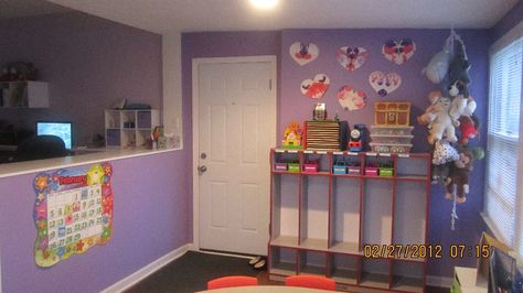 Daycare Setup Home Daycare Setup, Daycare Rooms Setup, Daycare Center Ideas, Home Daycare Rooms, Infant Room Daycare, Daycare Setup, Home Daycare Ideas, Infant Daycare, Childcare Rooms