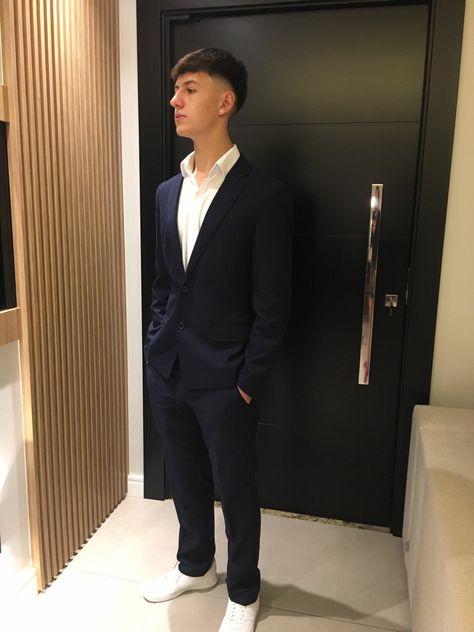 Men Prom Outfit, Dress Code Formal, Men Formal Outfit, Prom Outfits For Guys, Outfits Juvenil, Boys Formal, Formal Dress Code, Winter Ball, Teen Boy Outfits