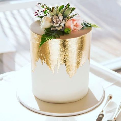 Vanoir | Wedding Cakes Paddington | Easy Weddings Wedding Cookies Decorated, Engagement Party Cake, Gold Leaf Cakes, Golden Cake, Edible Gold Leaf, Bridal Fair, Color Boards, Floral Wedding Cakes, Chocolate Wedding Cake