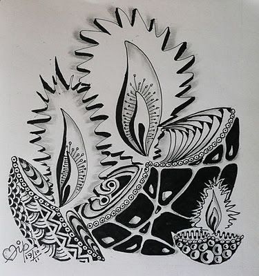 Zentangle Weekly Challenge # 44 : Tangle within a tangle!.....is that a Fractal ? Christmas Tangles, Candle Doodle, Christmas Zentangle, Zentangle Christmas, Zantangle Art, Pen Doodles, Christmas Drawings, Zen Tangle, Tangle Pattern