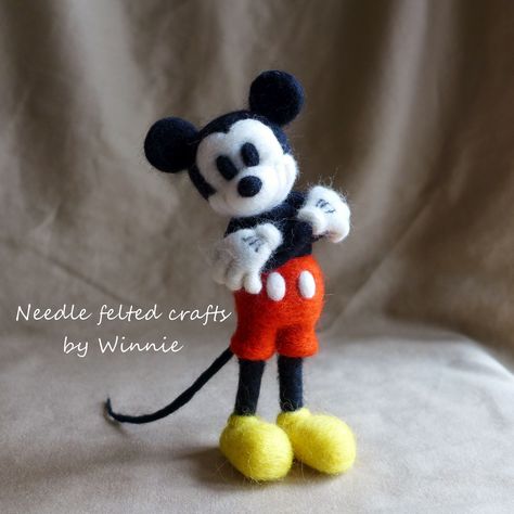 Needle felted Mickey Mouse Gnome, Felted Mice, Peter Pan Nursery, Felted Crafts, Mice Mouse, Felt Crafts Christmas, Felting Ideas, Wet Felting Projects, Wool Needle Felting