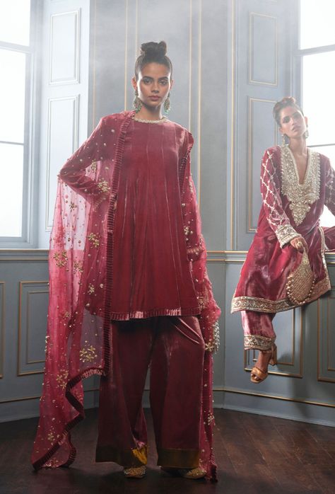 Plum-hued velvet yoke embroidered kurta paired with tonal pants | Manish Malhotra Manish Malhotra, Contemporary Chic, Manish, Bridal Couture, Couture Collection, Global Fashion, Plum, Ready To Wear, Velvet