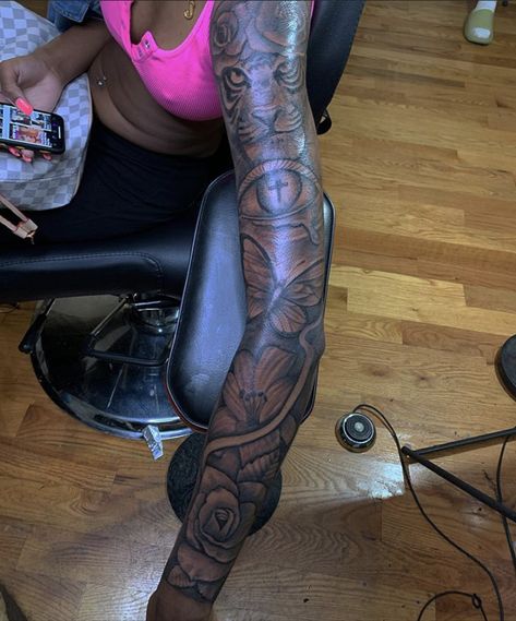 Black Women Tattoos Sleeve, Tattoo Sleeve Women Black, Thug Tattoos For Women Sleeve, Black Women Sleeve Tattoo, Whole Arm Tattoos For Women, Tattoo Ideas With Color, Full Sleeve Tattoos Women Black, Fye Tattoos For Black Women, Sleeve Tattoos For Women Black