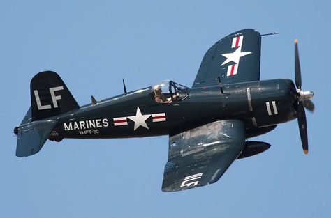 A restored F4U-4 Corsair in Korean War-era U.S. Marine Corps markings Jesse Brown, Ww2 Veterans, Grumman F6f Hellcat, Wwii Fighter Planes, P 51 Mustang, F4u Corsair, Wwii Fighters, Wwii Plane, American Fighter