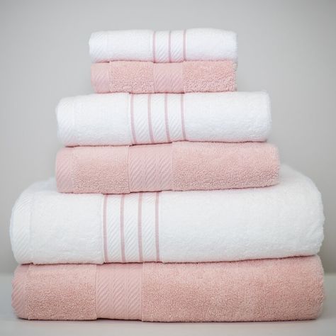 College Dorm Accessories, Stripe Towel, Pink Bath Towels, Cozy Bath, College Room Decor, Cute Apartment, Pink Baths, Pink Towels, Office Room Decor