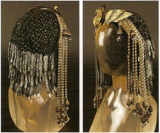 Cleopatra Headdress, Cleopatra Quotes, Egyptian Headpiece, Caesar And Cleopatra, Egyptian Hairstyles, Egyptian Fashion, Debbie Reynolds, Quotes Wisdom, Vivien Leigh