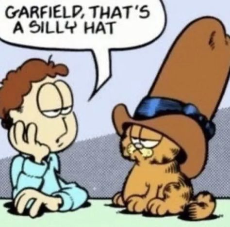 Fat Orange Cat, Garfield Pictures, Garfield Images, Garfield The Cat, Funny Orange, Silly Hats, I Hate Mondays, Garfield Cat, Garfield Comics