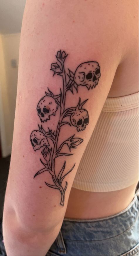 Half Sleeve Tattoo Ideas, Hippie Tattoo, Sleeve Tattoo Ideas, Grunge Tattoo, Girl Arm Tattoos, Goth Tattoo, Mushroom Tattoos, Gothic Tattoo, Badass Tattoos