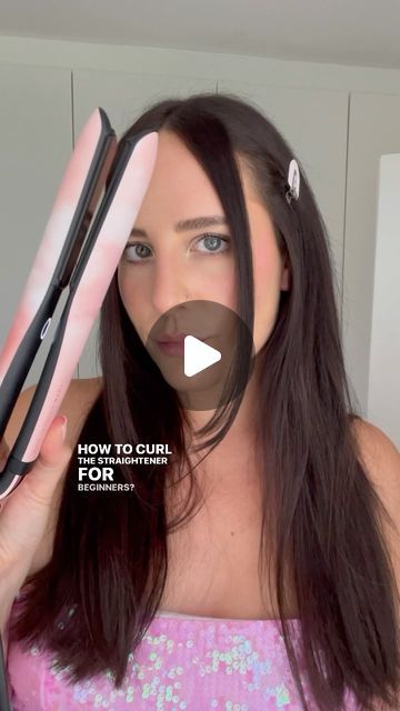 How To Do Curls With Straightener, How To Do Curls, Flat Iron Waves, Curls With Straightener, Curl Hair With Straightener, Small Curls, Pro Hair, Flat Iron Curls, Curls For Long Hair