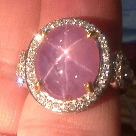 Pink Star Sapphire, Star Sapphire Jewelry, Star Sapphire Ring, Jewelry Star, Hand Rings, Jewelry Design Drawing, Starry Eyed, Pink Sapphire Ring, Pink Star