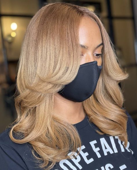 Blonde Natural Hair, Pressed Natural Hair, Dyed Curly Hair, Silk Press Natural Hair, Colored Hair Tips, Honey Brown Hair, Dyed Natural Hair, Honey Blonde Hair, Ash Blonde Hair