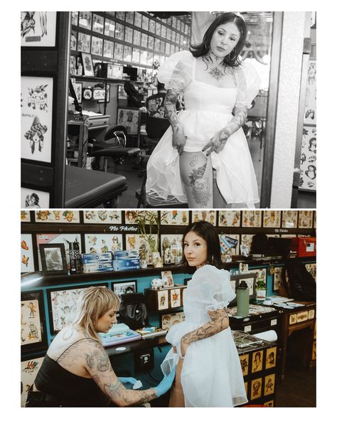 Matching tattoos on your wedding day? I say yes 👏🏻 Tattoos At Wedding, Relationship Moodboard, Bride With Tattoos, Tattoo Bride, Tattoo Photoshoot, Chic Nostalgia, Tattooed Bride, Tattoo Wedding, Little White Chapel