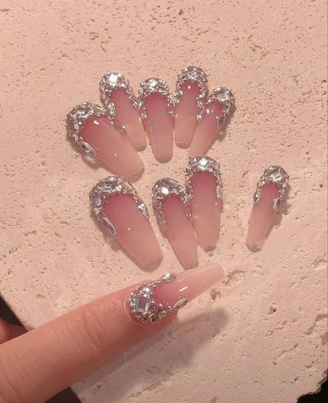 Wedding Nails Luxury, Korean Nail Art Gems, Crystal Nails Designs, Ootd Instagram, Asian Nails, Really Cute Nails, Nail Swag, Kawaii Nails, Luxury Nails