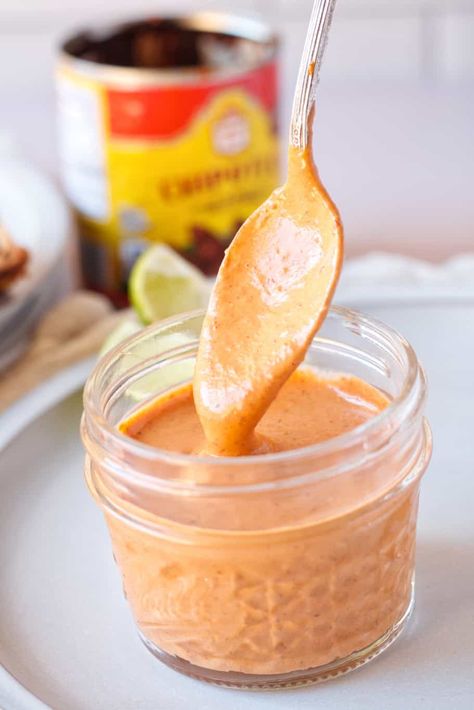 Southwest Sauce Recipe Easy, Chipotle Copycat Recipes Dressing, Subway Chipotle Sauce, Santa Fe Sauce Recipe, Copycat Subway Chipotle Southwest Sauce, Subway Baja Chipotle Sauce, Subway Southwest Chipotle Sauce, Southwest Sauce Recipe, Spicy Chipotle Sauce Recipe