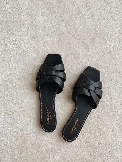 If you're looking for trending designer sandals, you'll love these 15 chic everyday options. These flat black Saint Laurent Tribute sandals are just one option that we love. Tribute Sandals Outfit, Flat Sandals Outfit, Dad Sandals, Trending Womens Shoes, Comfortable Loafers, Chic Heels, Sophisticated Outfits, Relaxed Outfit, Sandals Outfit