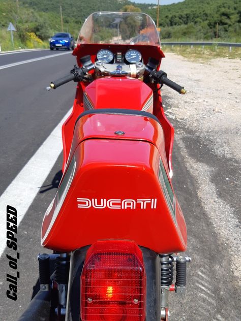 Its incredible how this bike gives you a feeling while driving similar to modern bikes even if it is almost 40 years old! Ducati Pantah, Modern Bike, Old Motorcycles, Classic Bikes, Classic Motorcycles, Ducati, 40 Years, The Present, Motorcycles