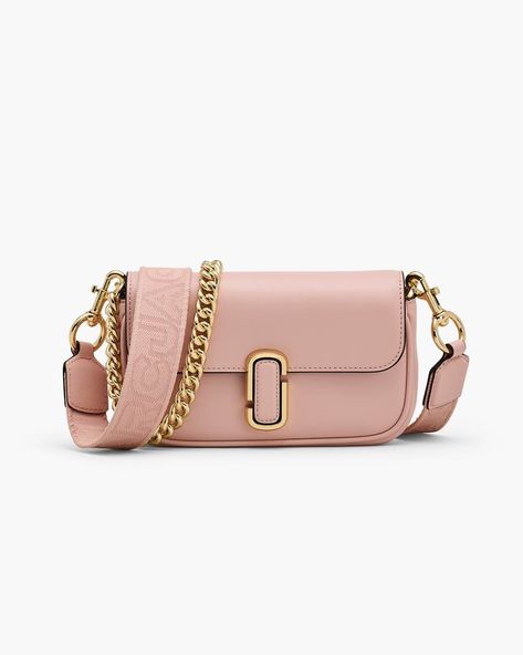 The Clover Shoulder Bag | Marc Jacobs | Official Site J Marc Shoulder Bag, Marc Jacobs Purse, Xmas Wishlist, Marc Jacobs Bag, Shoulder Chain, Iconic Bags, Naha, Mini Shoulder Bag, Online Bags