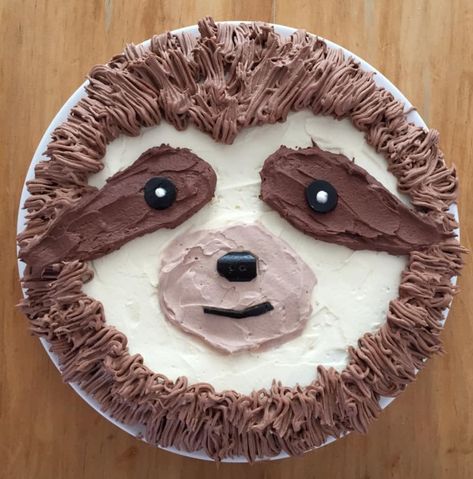 Sloth Smash Cake, Diy Sloth Cake, Easy Sloth Cake, Sloth Cupcakes Easy, Sloth Birthday Cake, Sloth Cupcakes, Sloth Birthday Party, Sloth Cake, Sloth Cakes