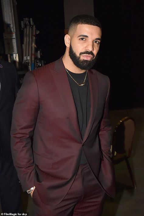 Drake is selling scented candles that smell like himself through a new company | Daily Mail Online Drake Wallpaper, Pretty Celebs, Drake Photos, Starboy The Weeknd, Drake Drizzy, Drake Graham, Aubrey Drake, French Montana, Image Swag