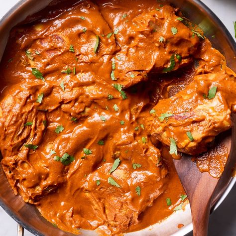 Delish Creamy Chicken Curry, Red Curry Chicken, Dutch Oven Recipes, Coconut Curry Chicken, Vegetable Curry, Vegetable Puree, Curry Chicken Recipes, Coconut Curry, Chicken Curry