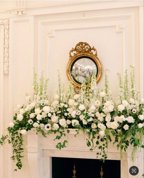 Indoor Wedding Flowers, White And Gold Wedding Flowers, Gold And White Wedding Theme, Wedding Mantle Decor, Mantel Floral Arrangements, White And Gold Wedding Themes, Wedding Reception Indoor, Wedding Decor Luxury, Wedding Contemporary