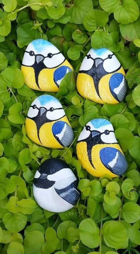 (2) Facebook City Builder, Ideas Jardin, Painted Birds, Rock Artists, Rock Painting Ideas Easy, Rock Painting Patterns, Paint Rock, Rock Painting Designs, New Game