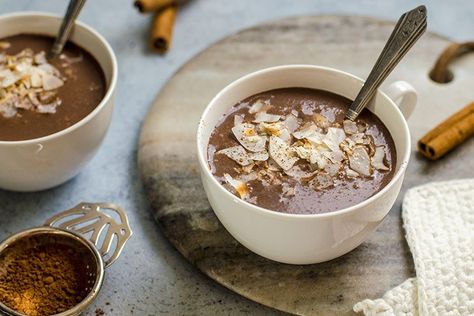 How to Make Toasted Dairy-Free Coconut Hot Chocolate Cider Cocktail Recipes, Dairy Free Hot Chocolate, Coconut Hot Chocolate, Toasted Coconut Chips, Spiked Hot Chocolate, Paleo Drinks, Yum Recipes, Coconut Chips, Chocolate Topping