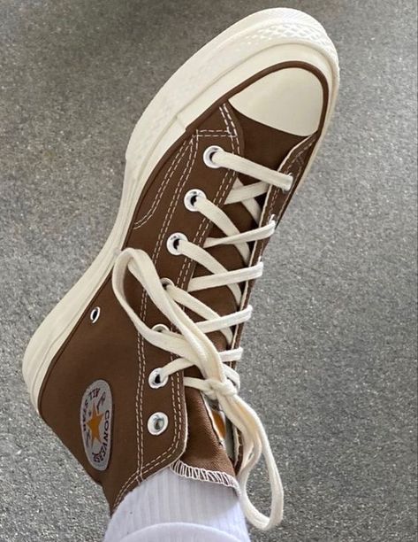 Dr Shoes, Fresh Shoes, Hype Shoes, Shoe Inspo, Aesthetic Shoes, Swag Shoes, Brown Aesthetic, Mode Inspo, Pretty Shoes