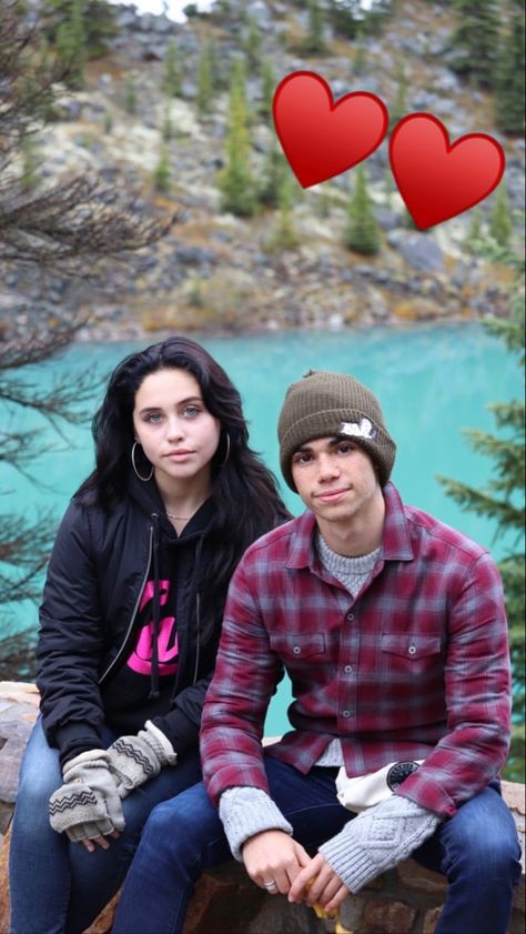 Cameron Boyce Girlfriend, Zuri From Jessie, Brenna Damico, Descendants Pictures, Disney Descendants Movie, Mal And Evie, Old Disney Channel, Descendants Cast, Cameron Boyce