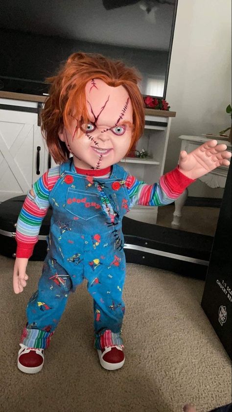 Girl Chucky Makeup, Chucky Halloween Costume, Chucky Makeup, Chucky Halloween, Chucky Costume, Chucky Doll, Tim Burton Art, Bride Of Chucky, 2160x3840 Wallpaper