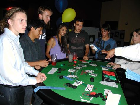 Keep your special graduates safe and entertained with exciting casino night fun. High School Graduation Party Ideas, Night Party Ideas, Graduation Party Themes, Casino Movie, Graduation Party Ideas, Casino Decorations, Casino Royale Party, Theme Tattoo, High School Graduation Party