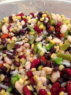 Marinated Salad Recipes, Marinated Green Beans, Marinated Salad, Beans Salad, Vegetable Salads, Pea Salad Recipes, Heritage Recipes, Colorful Salad, Marinated Vegetables