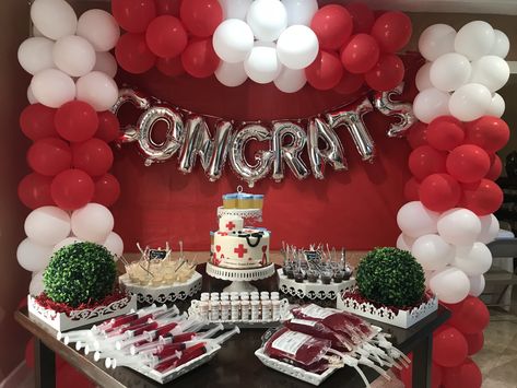 Nursing Graduation Dessert Table, Pinning Ceremony Decorations, Nursing Decor, Hawaiian Graduation, Graduation Party Drinks, Nursing Graduation Cakes, Besties Gifts, Nurse Grad Parties, Nurse Graduation Party Decorations