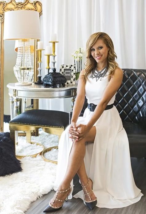 $500 And A Dream: Celebrity Home Interior Designer Nikki Chu On How She Got Her Big Break - xoNecole: Women's Interest, Love, Wellness, Beauty Celebrity Home, Nikki Chu, Wife And Kids, Celebrity Design, Summer Home, High Fashion Home, Launch Party, Celebrity Houses, Black Interior