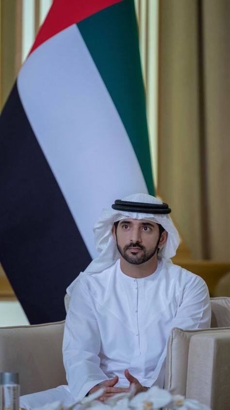 https://pin.it/mBG76koHQ Sheikh Hamdan Bin Mohammed Al Maktoum, Crown Prince Of Dubai, Fazza Hamdan Sheikh Mohammed, Medicine Pic, Medicine Pic Snapchat, Hamdan Bin Mohammed Al Maktoum, Saved Pictures, Prince Of Dubai, Prince Hamdan