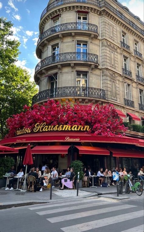 Hilarious Stories, France Aesthetic, Paris Dream, Paris Vibes, Paris Vacation, Paris Summer, Parisian Life, Paris Pictures, Paris Aesthetic