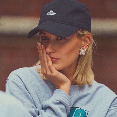 Hailey Bieber Style, Wife Style, Hailey Baldwin Style, Justin Hailey, New Wife, Hailey Baldwin, Summer Dress Outfits, Cap Hair, 가을 패션